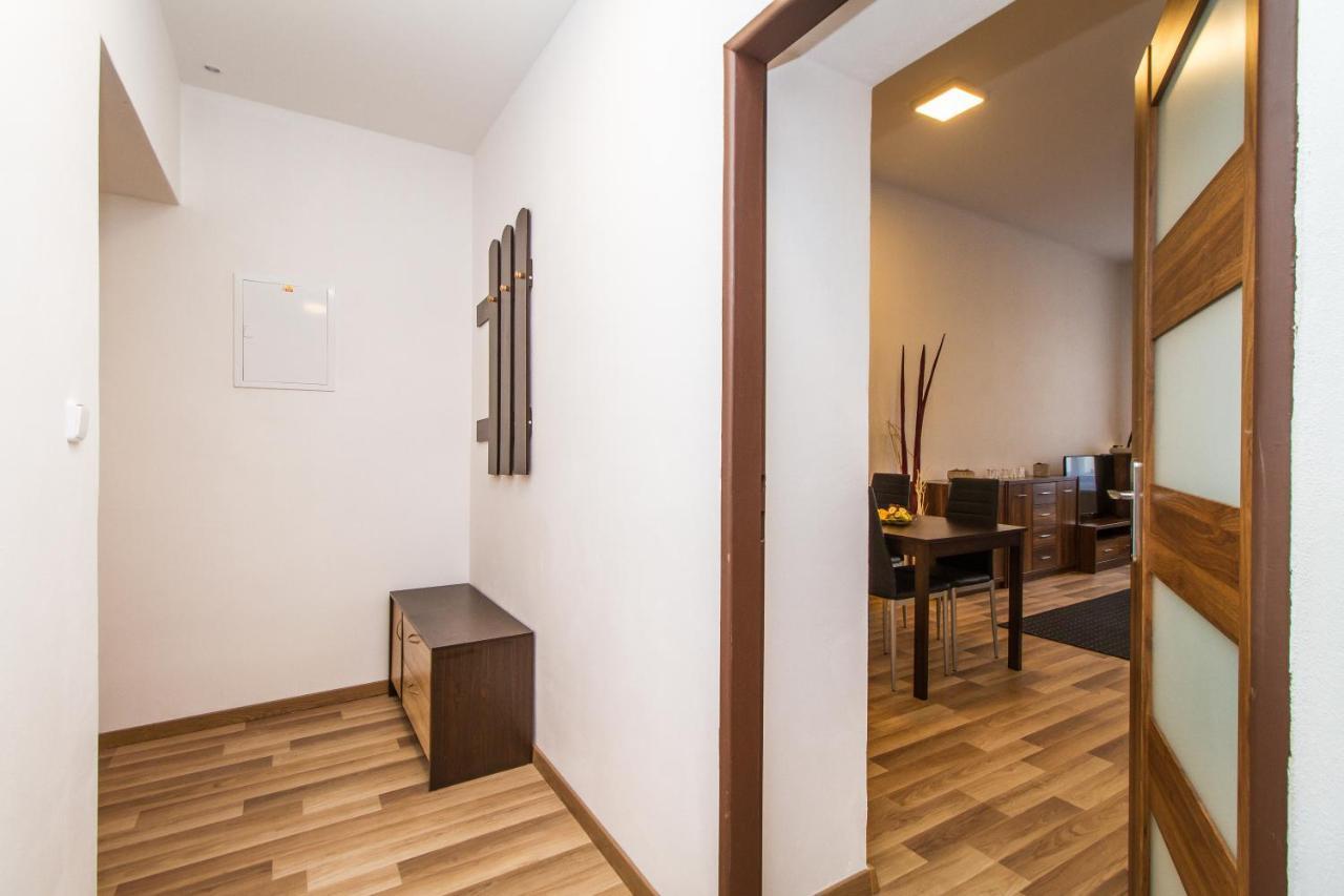 Silver Apartments กุตนาฮอรา ภายนอก รูปภาพ