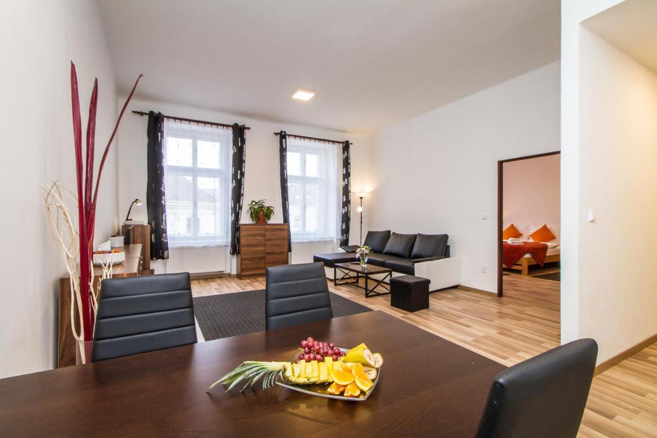 Silver Apartments กุตนาฮอรา ภายนอก รูปภาพ